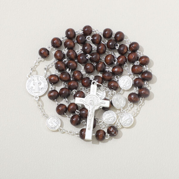 2024 Wholesale Handmade Wooden Saint Benedict Catholic Religious Rosary Jesus Alloy Cross Prayer Necklace Gifts