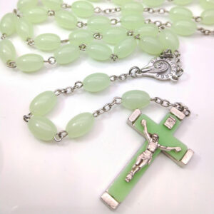 Wholesale Religious Jewelry Acrylic Luminous Beads Catholic Cross Rice Bead Necklace Crucifix Pendant Rosary Necklace