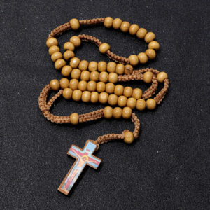 2024 Wholesale Religious Catholic Wooden Beads Handmade Jesus Cross Pendant Charm Customizable Rose Necklace