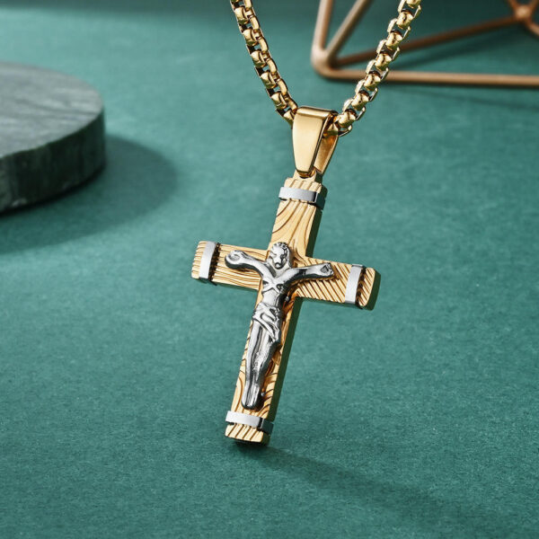 1de432106d8cc46844b1196fbcff1523_H34d291355c534edfacccc22ecd6b5f809_avif=close&webp=close KOMI Stainless Steel Jesus Cross Pendant Necklaces for Men Black Gold Crucifix Cross Necklace Pendants for Men 24 Inch Box Chain