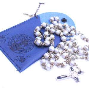 2023 Komi Wholesales Religious Catholicism Glass Pearl Beads Wedding Gift Prayer Rosary Necklace With Leather Bag