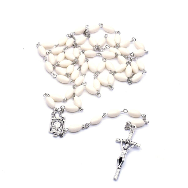 2024 Komi Wholesales Religious White Acrylic Beads Cross Pendant Virgin Mary Beads Catholic Rosary Necklace