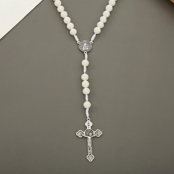 Komi 2023 New Hand-woven Cross Acrylic Necklace Rend Simulation Cross Pearl Necklace