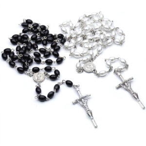 2024 Hot Holy Religious Pearl Beads Rosary Cross Pendant Family Wedding Prayer Necklace