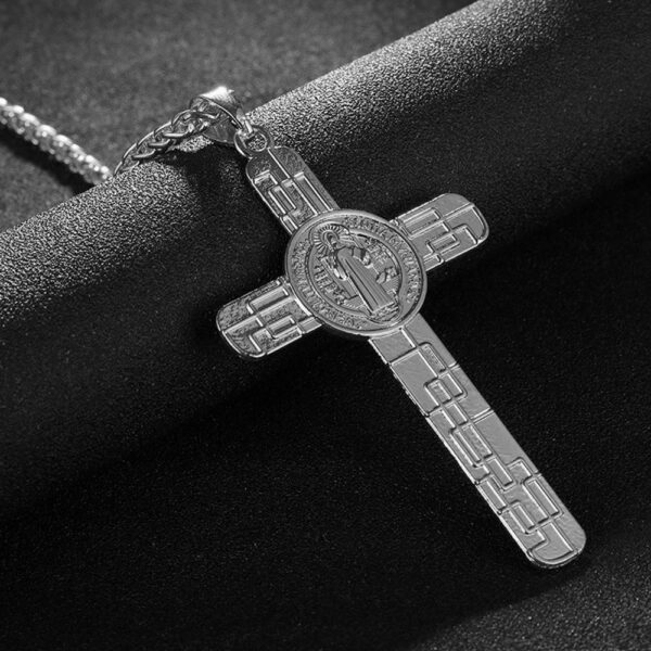 Komi Hot Sale Big Gold Crucifix Cross Pendant Necklace Long Chain Jesus Cross Gold Necklaces Pendants Religious Christian Gifts