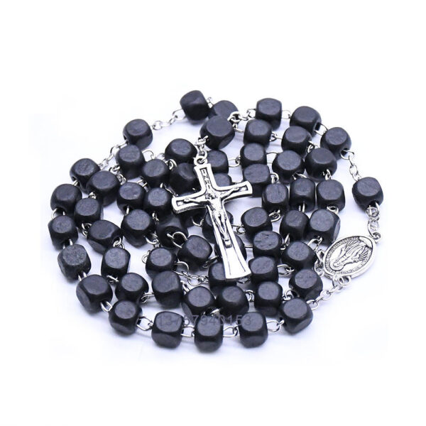 Komi Wholesales Square Black Wood Beads Cross Pendant Religious Jewelry Rosary Catholic Virgin Jesus Rosary Necklace