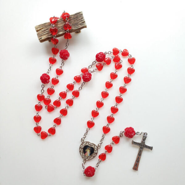 Komi Hot Sell Red Heart Cross Necklace 59 Rosary Beads Long Alloy Maria Pendant Necklaces