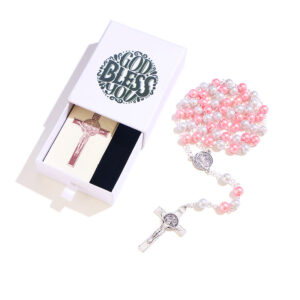 2024 Komi Religious Pink Pearl Catholic Cross Pendant Rosary Necklace Wholesale with Custom Logo Box