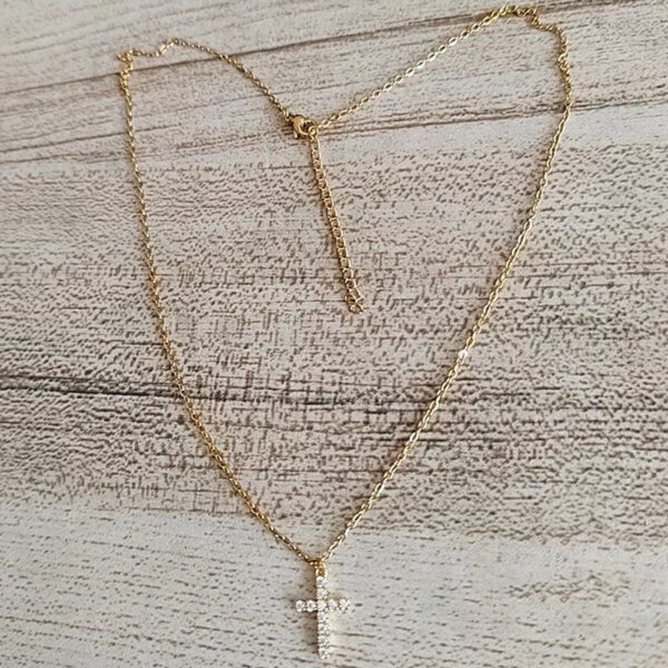 KOMI 18K Gold Plated Tiny Cross Necklace for Women Stainless Steel Chain Dainty Cubic Zirconia Cross Pendant Necklace for Girls
