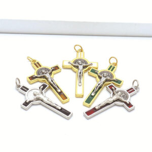 Hot Selling Classic Cross Necklace Dripping Oil Cross Crucifix Religious Pendant Men and Women Couple Colorful Necklace
