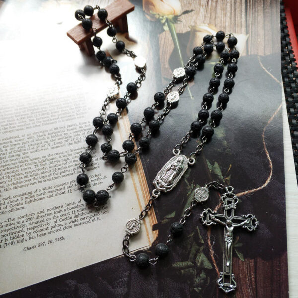 Komi Hot Selling Black Volcanic Beads Cross 59 Rosary Beads Necklaces Prayer Jesus Cross Crucifix Pendant Jewelry Necklaces