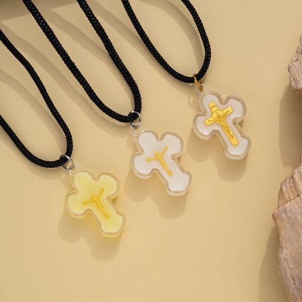 7dc4805c2c86aa1fca185e3471fdb34a_H4d065564e0e246f092d4e0bfe15c93ccG_avif=close&webp=close KOMI DIY Religious Cross Pendant Necklaces Wholesale Acrylic Luminous Enamel Jesus Cross Necklace Charms Pendants for Jewelry