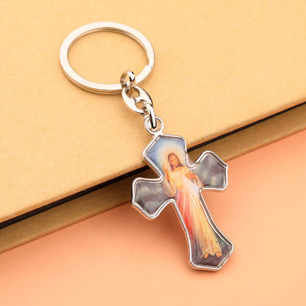 European and American Cross-border E-commerce Factory Wholesale Religious Metal Cross Key Chain Bag Pendant
