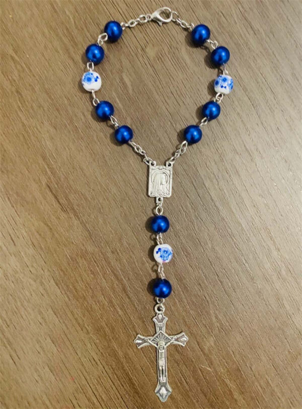 KOMI Beads Bracelet Shell Rose Flower Pearl Beaded Rosary Bracelets with Cross Pendant for Men Women