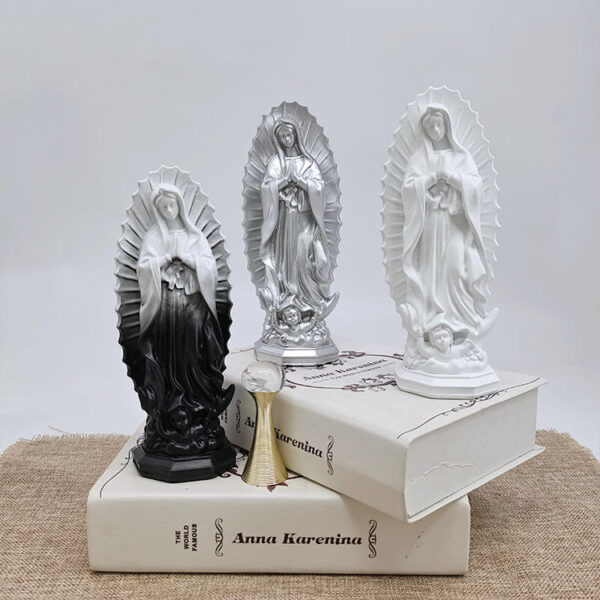 H44e5e89875514fa985a4b7404bc063679 KOMI Religious Mexico Madonna Home Decoration Porch Decoration Church Resin Crafts