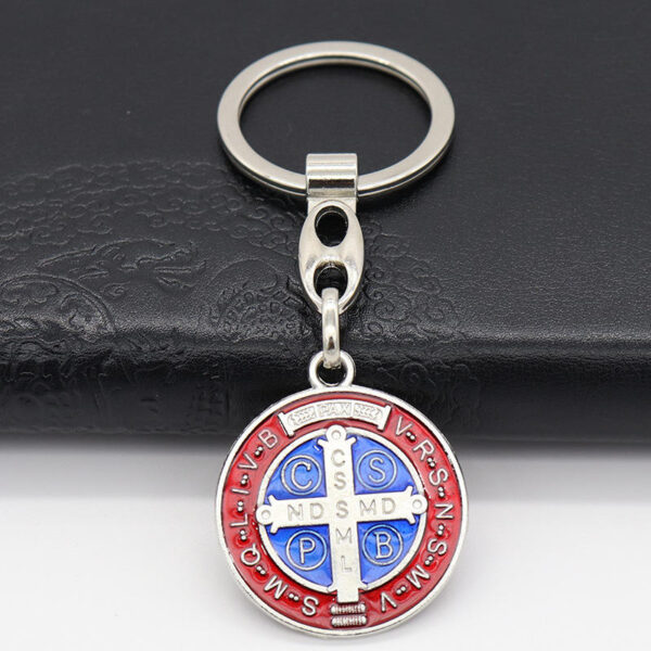 Factory Wholesale Cross Border Source Metal Crafts Key Chain Accessories Car Pendant Bag Hanging Accessories