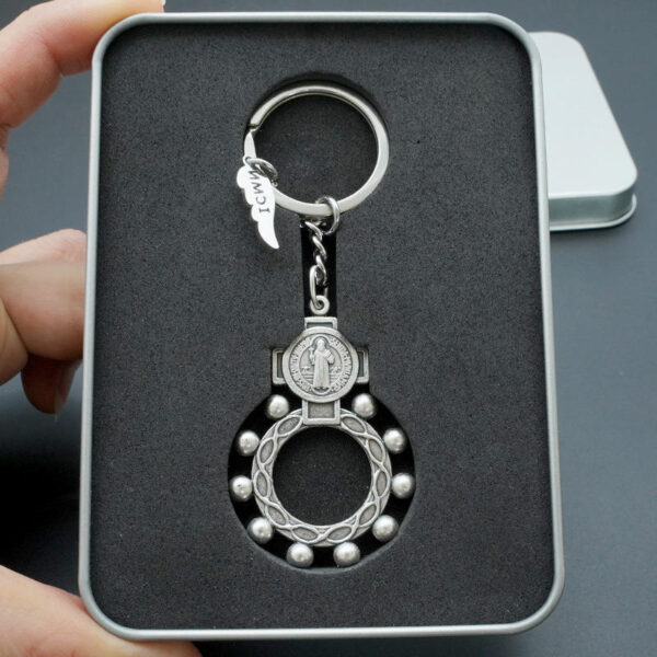 KOMI New Religious Benedict Keychain End Rose Ring Rosary Beads Deathbed Holy Plaque Keychain