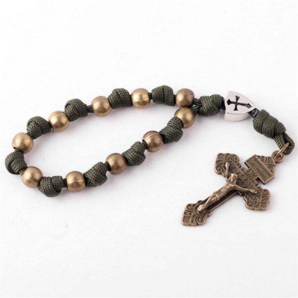 KOMI Hot Selling Handmade Cross Beads Pendant Rosary Retro Style Religious Accessory Necklace