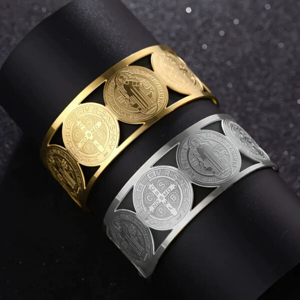 H9bdad95a8fae44d4a187583393ab8312J KOMI Stainless Steel Saint Benedict Cross Bracelet for Women Silver Gold Chunky Religious Cuff Bangles for Christian Prayer Gift