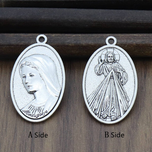 KOMI Vintage Metal Jewelry Making Necklace Car Bag Keychain Charm Pendants Accessories