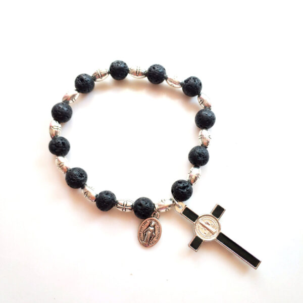 KOMI New Black Benedict Cross Bracelet Volcanic Stone Elastic Beaded Hand Jewelry for Men and Women Bracelet