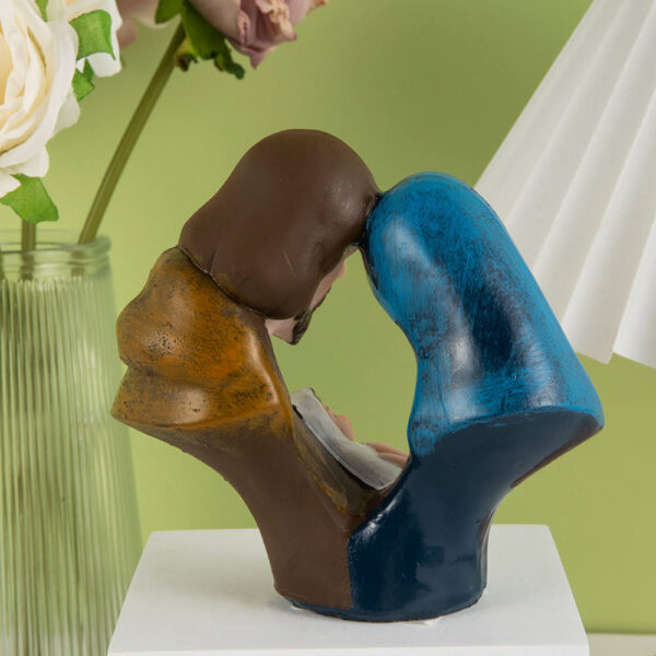 Hc08192c4e2f442fd890cb5752eb2cec7S KOMI Polyresin Nativity Festival Prayer Home Decoration Religious Holy Home Resin Crafts Baby Jesus Birth Statue Art Craft Gift