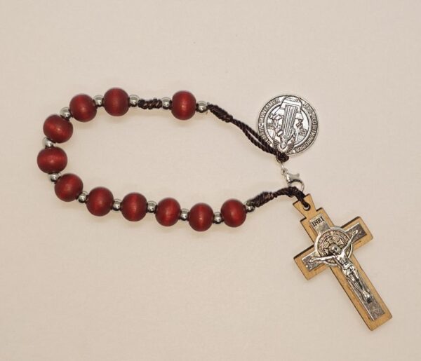 Hcf80fad321b04eb6a1919523f38baa38K Rosary Red Wooden Beads Rose Bracelet Necklace Prayer St. Benedict Medal Jesus Cross Religious Jewelry Set