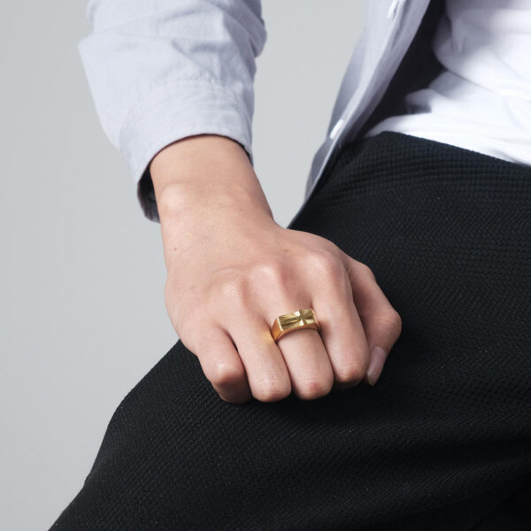 Hdd5e6b2a475d4c138aec355776c8e3de0 KOMI Stainless Steel Seal Holy Light Cross Ring for Men Jewelry