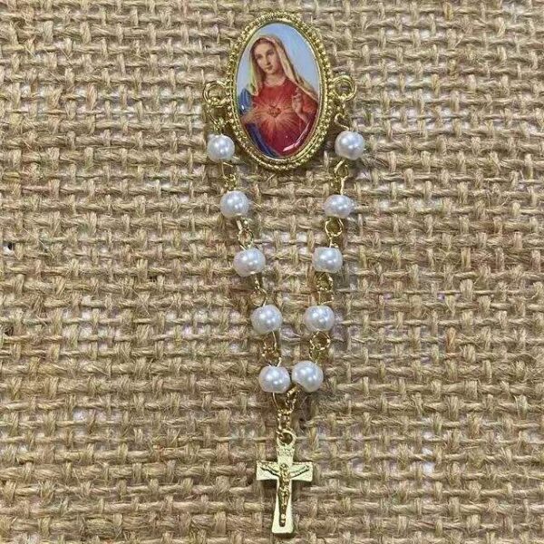 Hedff4a3f12c841a5939d8aca409270c8S Golden Virgin Holy Medal Saint Icon Jesus Cross Pendant White Imitation Pearl Rosary Bracelet Rose Brooch Rosary