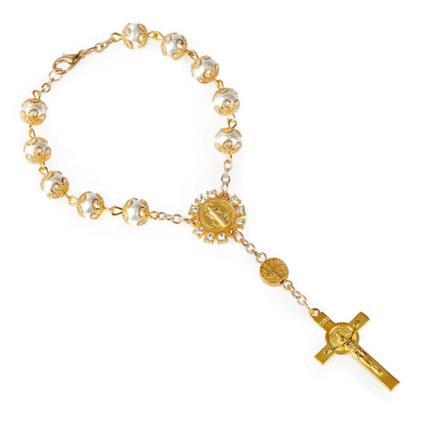 Hfed4ebc917a842869f506674bc4de51bh Golden Tori Glass Imitation Pearl Alloy Jesus Cross Gold St. Benedict Medal Catholic Rosary Bracelet Religious Pendant Bracelet