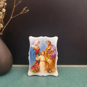 KOMI Home Decorations Small White Ceramic Holy Family Portrait Frame Dainty Children's Desk Decoration Gift