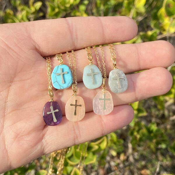 KOMI Gold Cross Necklace for Women Dainty Natural Stone Cross Pendant Choker Necklaces Simple Cute Gemstone Necklaces for Women