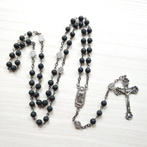 Komi Hot Selling Black Volcanic Beads Cross 59 Rosary Beads Necklaces Prayer Jesus Cross Crucifix Pendant Jewelry Necklaces