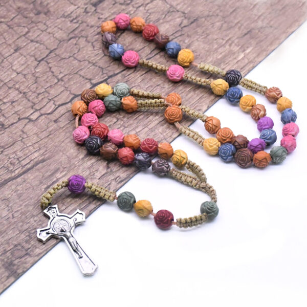 bad26201c7a4d083cbd51a2ebde3f4bf_H5151d8f98c62409f860e4f97ff7b32a3T_avif=close&webp=close 2024 Religious Resin Colored Rose Shaped Beads Rosaries Necklace Cross Crucifix Pendant Line Necklaces