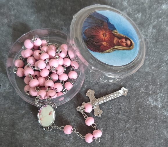 6mm Various Colors (white,blue,pink,black,brown..) of Wooden Beads Virgin Mary Prayer Fragrance Rosary Necklace(Box Pattern Mix)