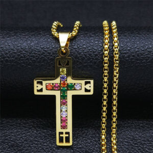 KOMI 2024 New Light Luxury Niche Design High Sense Stainless Steel Cross Religious Necklace Diamond Pendant