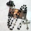 Komi 2023 New Gothic Black Simple Cross Religious Pendant Necklace Rosary Prayer Jewelry Necklaces
