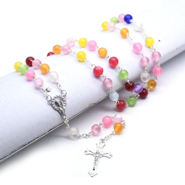 2024 Komi Fashion Religious Catholic Jewelry Colorful Resin Beads Jesus Cross Pendant Rosary Necklace
