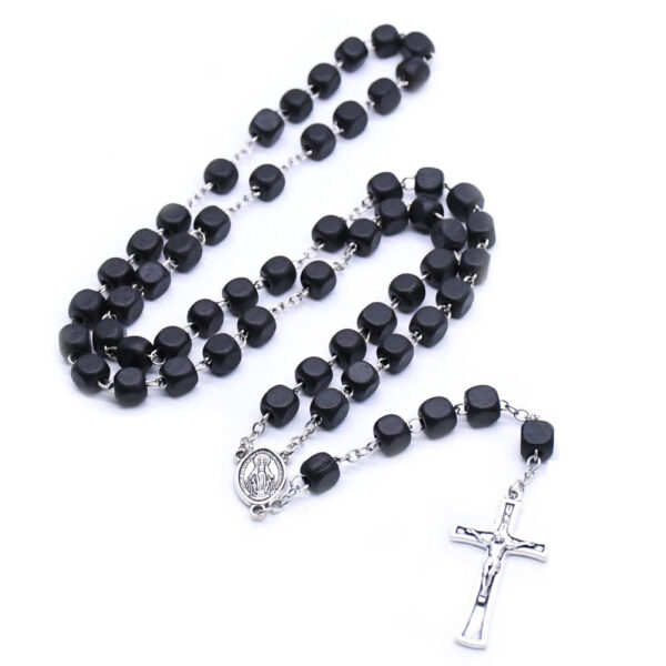 Komi Wholesales Square Black Wood Beads Cross Pendant Religious Jewelry Rosary Catholic Virgin Jesus Rosary Necklace
