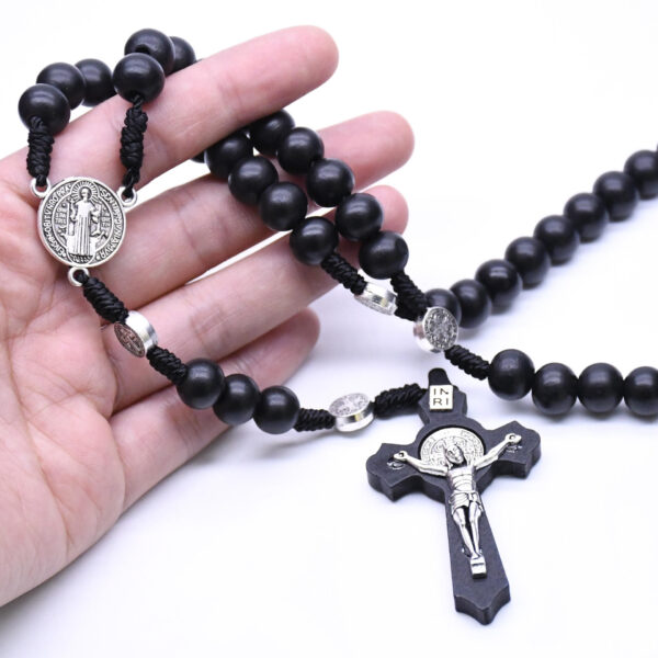 Komi Wholesales Black Catholic Necklace Handcrafted Wooden Beads Cross Pendant Jewelry Rosary Necklace