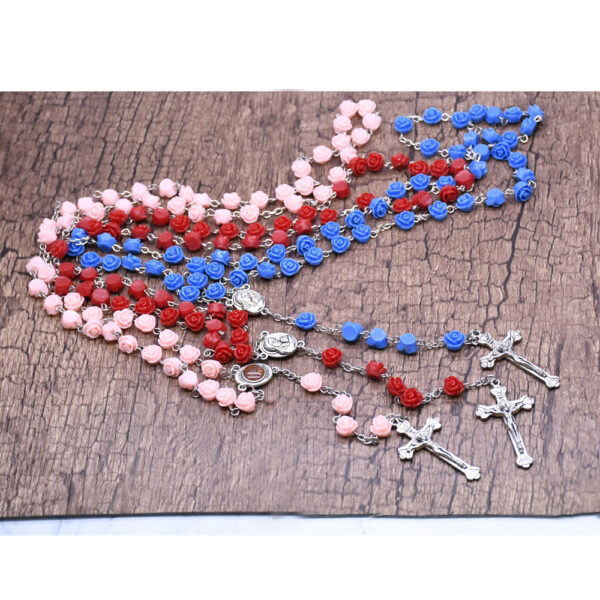 2024 Komi Catholic Rose Shaped Beads Virgin Mary Cross Pendant Wedding Prayer Rosary Necklace