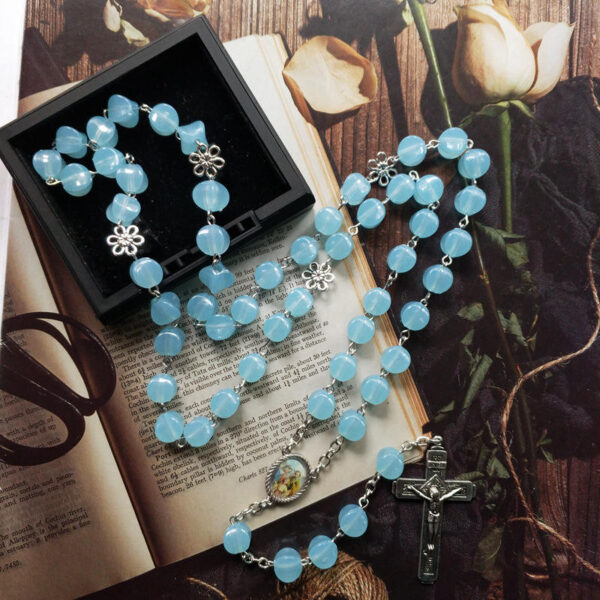 KOMI Hot Selling Blue square Acrylic Cross Jesus Religious Pendant Necklace