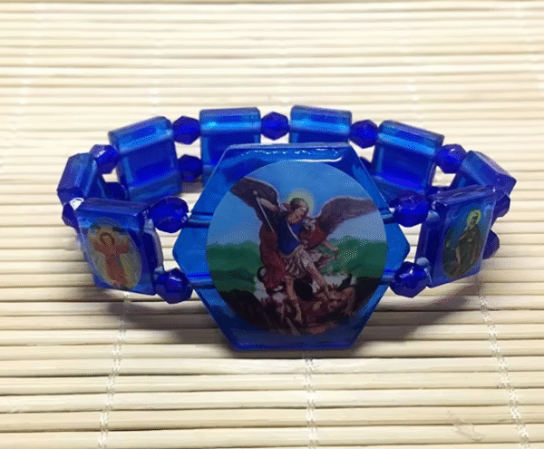 wechat_2025-08-02_151321_077 KOMI Colorful Acrylic Square Beaded Rosary Bracelet for Children Prayer Multi Color Watch Shape Elastic Bands Bracelets for Kids