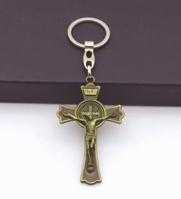 KOMI Cross Collection Hot Sale Car Pendant Bag Hanging Ornaments Metal Alloy Religious Cross Keychain Jewelry Accessories