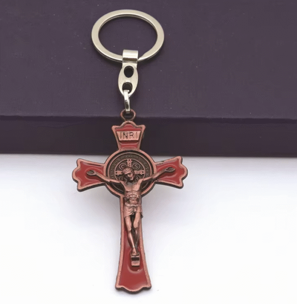 KOMI Cross Collection Hot Sale Car Pendant Bag Hanging Ornaments Metal Alloy Religious Cross Keychain Jewelry Accessories