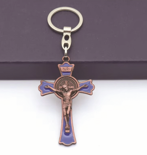 KOMI Cross Collection Hot Sale Car Pendant Bag Hanging Ornaments Metal Alloy Religious Cross Keychain Jewelry Accessories