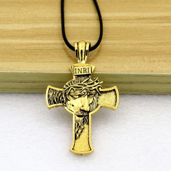 KOMI Vintage Figure Crucifix Pendant Necklace Keychain Jewelry Set Image Cross Religious Craft Gifts Car Accessories