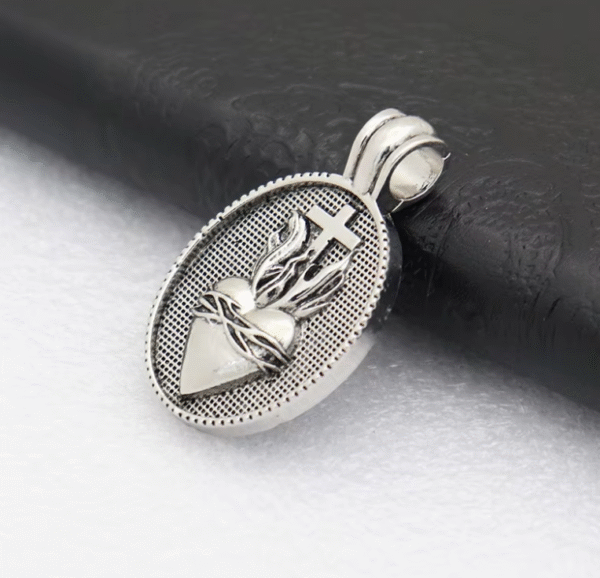 企业微信截图_20250822142903 KOMI Charm Pendant Vintage Metal Alloy Oval Shape Cross Heart Pendant for Jewelry Making Necklace Keychain Hanging Accessories