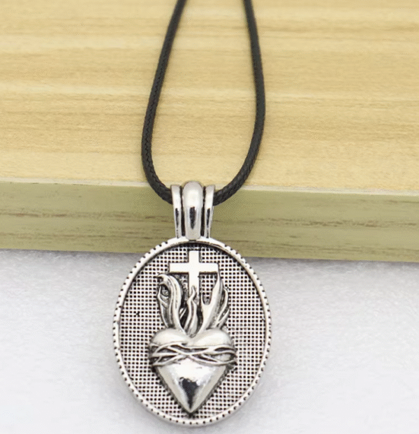 企业微信截图_20250822142931 KOMI Charm Pendant Vintage Metal Alloy Oval Shape Cross Heart Pendant for Jewelry Making Necklace Keychain Hanging Accessories