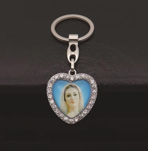 New Love Inlaid Crystal Diamond Alloy Car Saint Pattern Keychain Bag Pendant Cross Religious Keychain